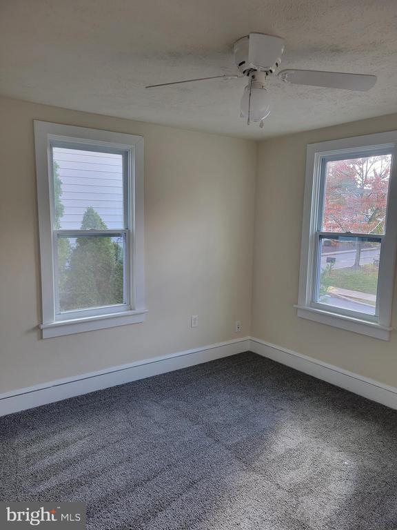 Building Photo - 729 E Washington St