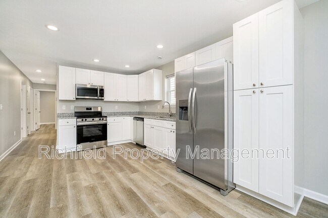 Building Photo - 420 Hamilton Ave