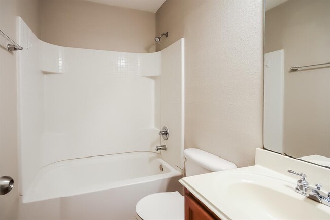 Building Photo - 14438 Cypress Meadows Dr