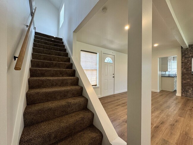 Building Photo - Remodeled Historic Home Near the Capitol, ...