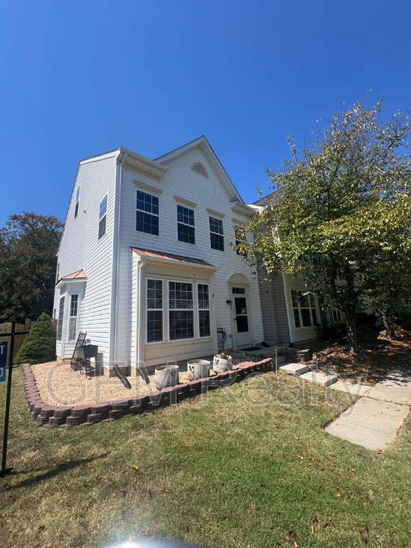 Building Photo - 5218 Drakes Ct