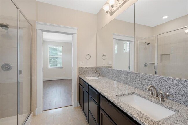 Building Photo - 10639 Wills Lp