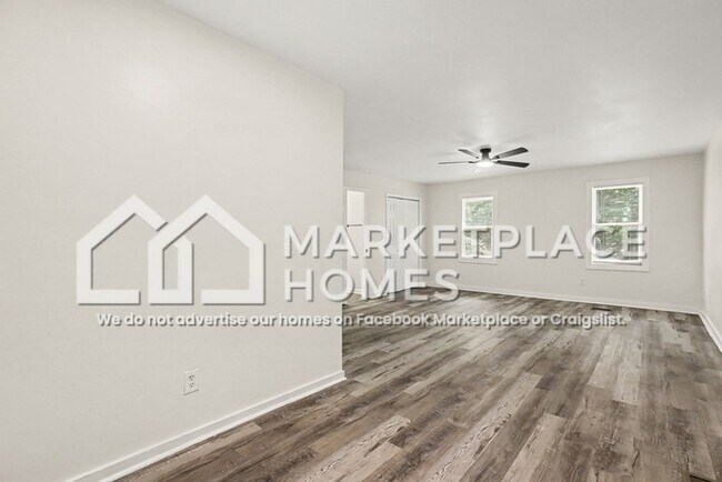 Building Photo - 2954 Hapeville Rd SW