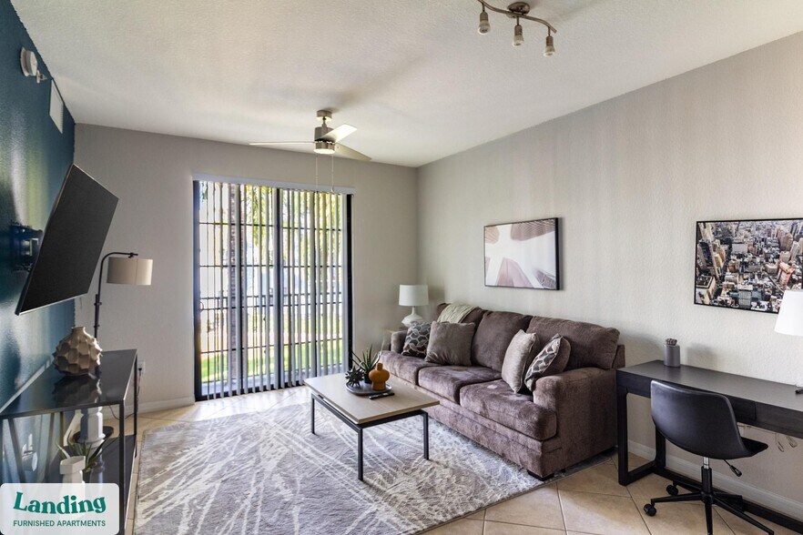 Primary Photo - 11575 City Hall Promenade