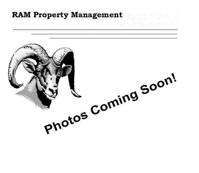 Building Photo - 2 Bedroom, 1 Bath Apartment