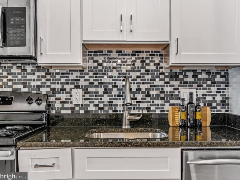 Building Photo - 1247 Penn St NE