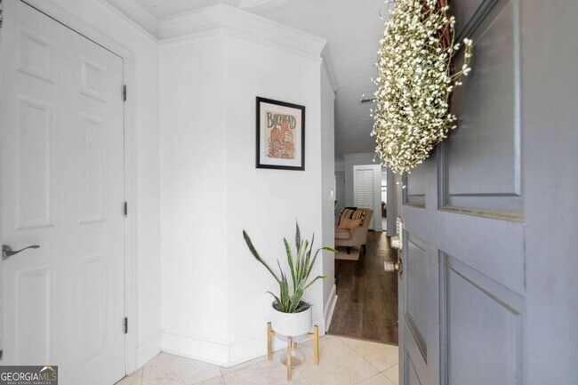 Building Photo - 55 St Claire Ln NE