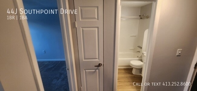 Building Photo - 44 Southpoint Dr