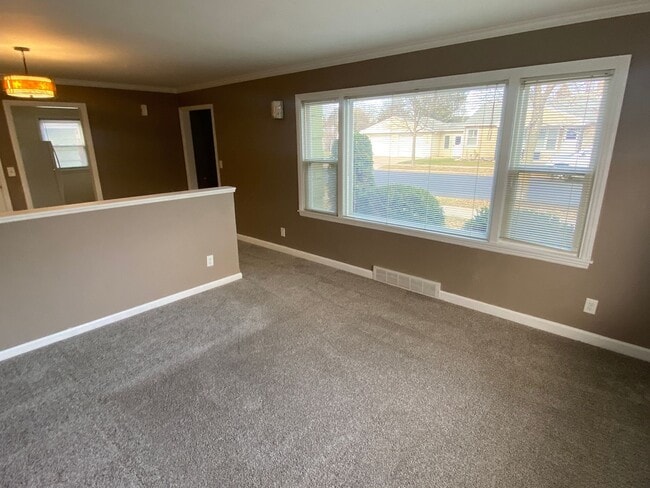 Building Photo - 2-Bedroom 1 Bath Ranch Style Home Near GD Jones Elementary