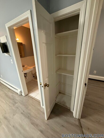 Building Photo - 3150 Washington St