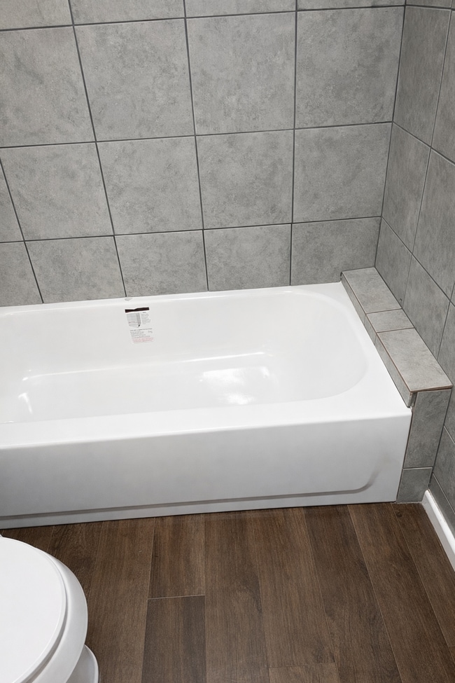 Building Photo - Barbara St