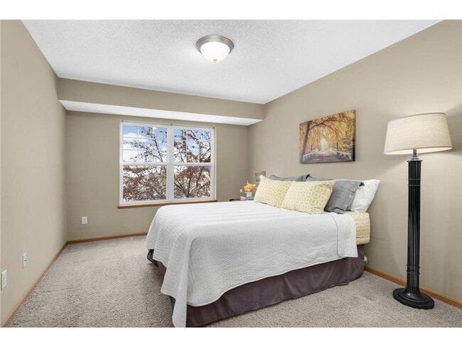 Building Photo - 15256 Maryland Ave