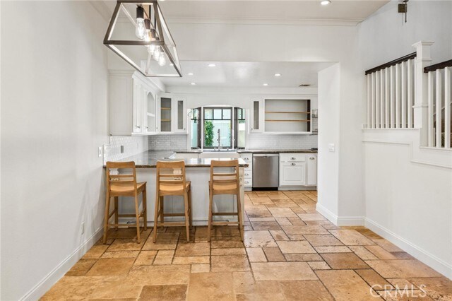 Building Photo - 38 Ashwood