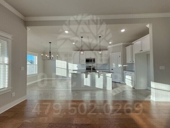 Building Photo - Tontitown- Single-Family Home- Desirable Hickorywood Plan- 4 Bedroom!