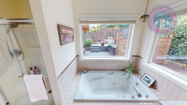 Building Photo - Gorgeous Single Level Home in Sought After...
