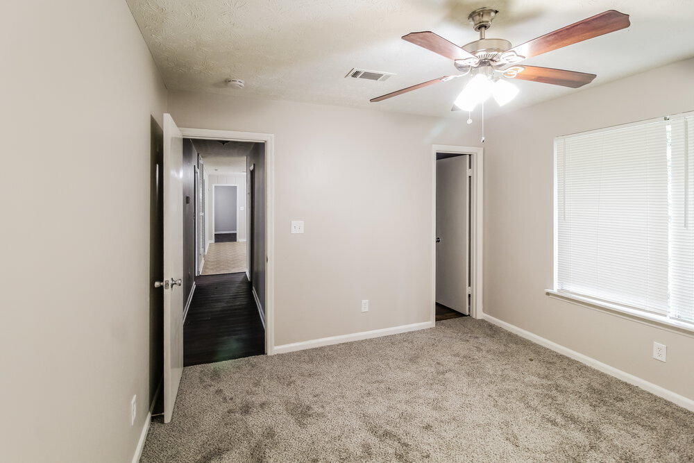 Building Photo - 2861 Panther Ct