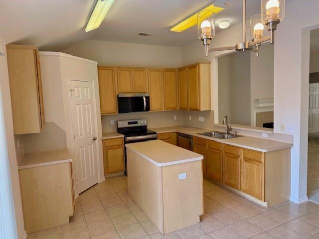 Building Photo - 9104 Norfolk Ln