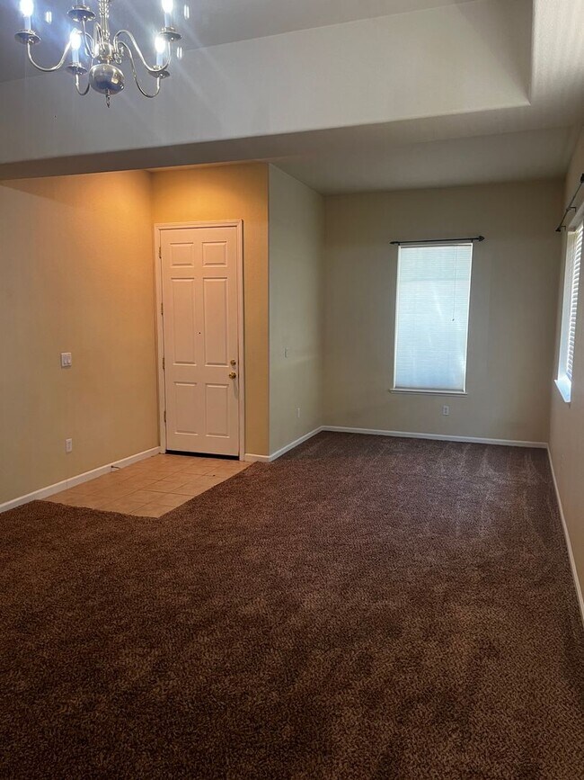 Building Photo - 3726 Deutz Dr