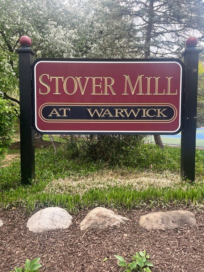 Primary Photo - 2 Bd / 1.5 Bth Townhouse in Stover Mill