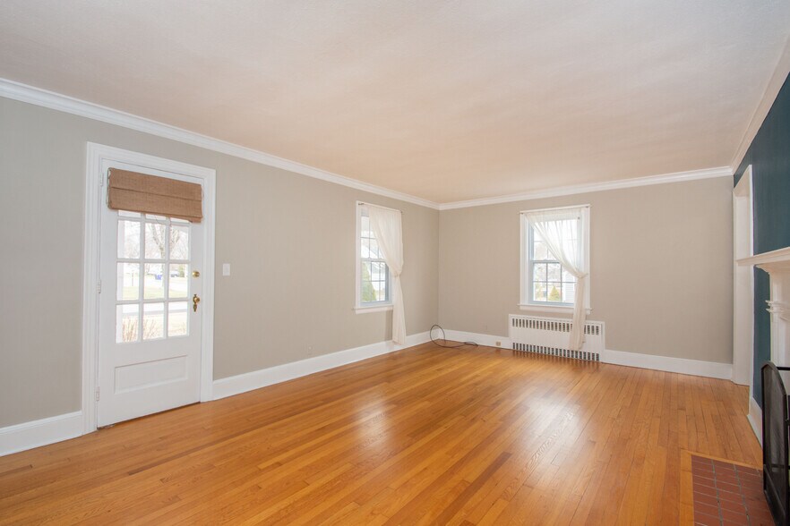 Building Photo - 135 Brunswick Ave