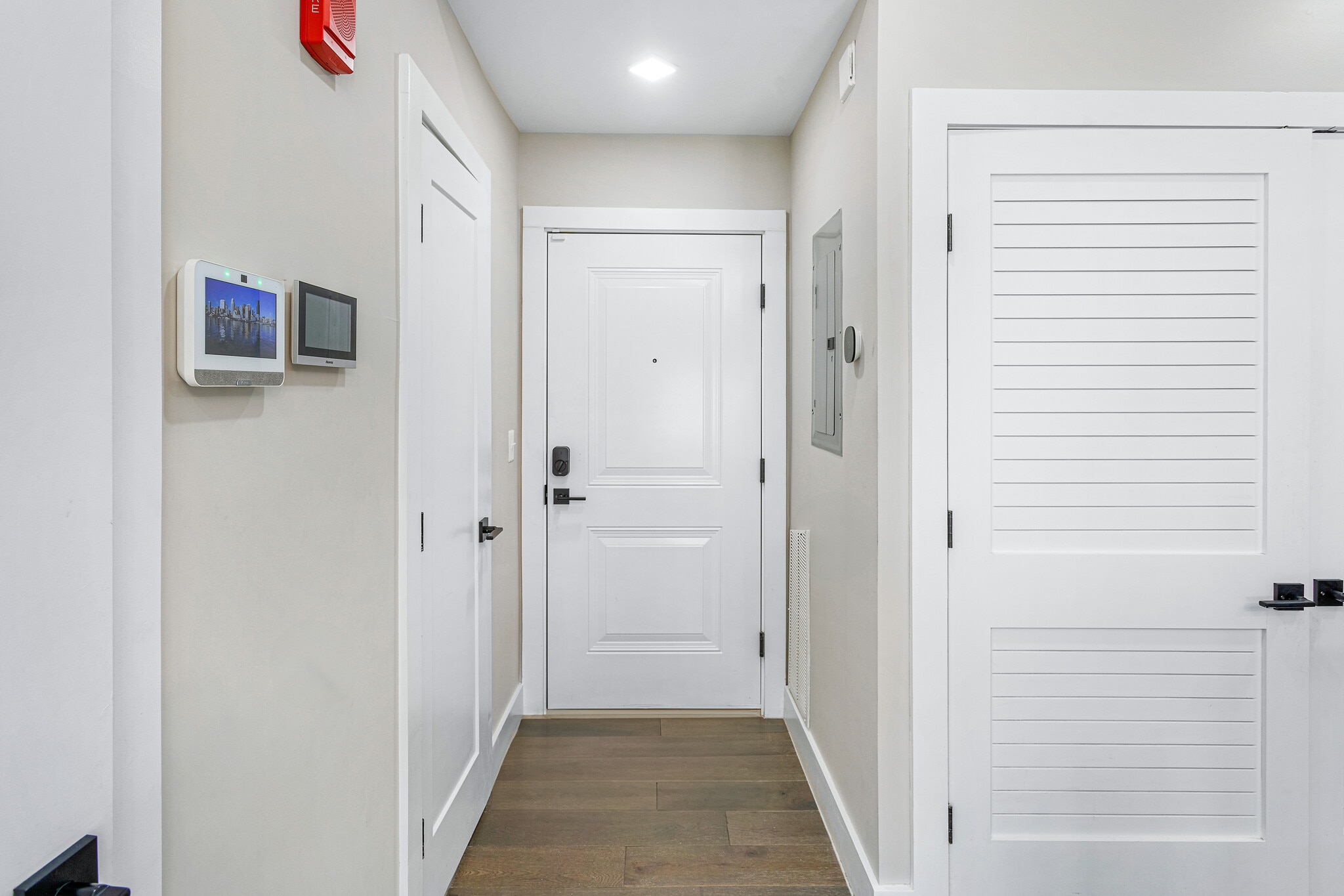 Entry - 1028 Bladensburg Rd NE