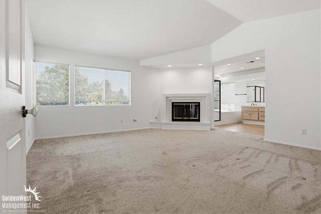 Building Photo - Charming and Spacious 4Bdm 3Ba Home in the Highly Desirable Carmel Valley Community!