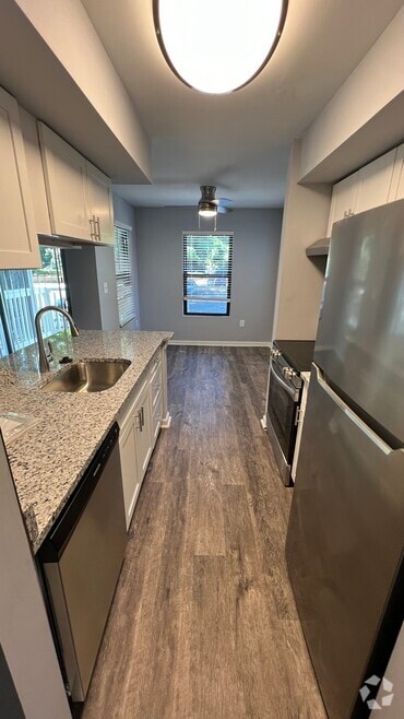 The Dogwood 2BR,2BA - Amber Lake Apartment Homes