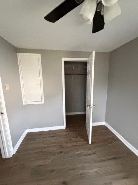 Building Photo - 570 Dewey Rd