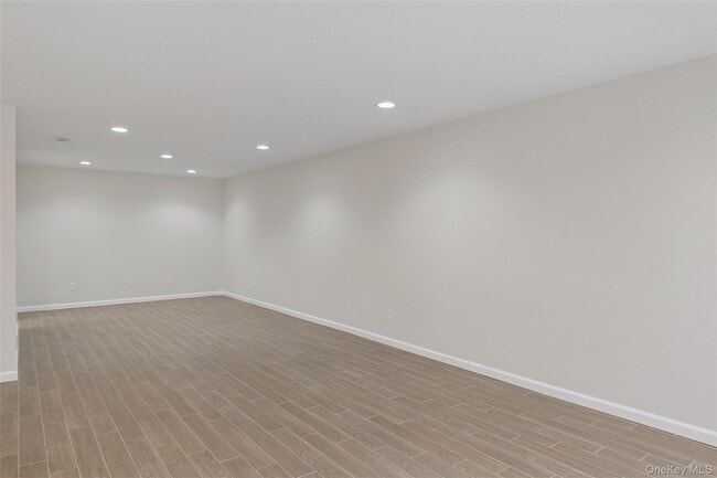 Building Photo - 70 Pheasant Run