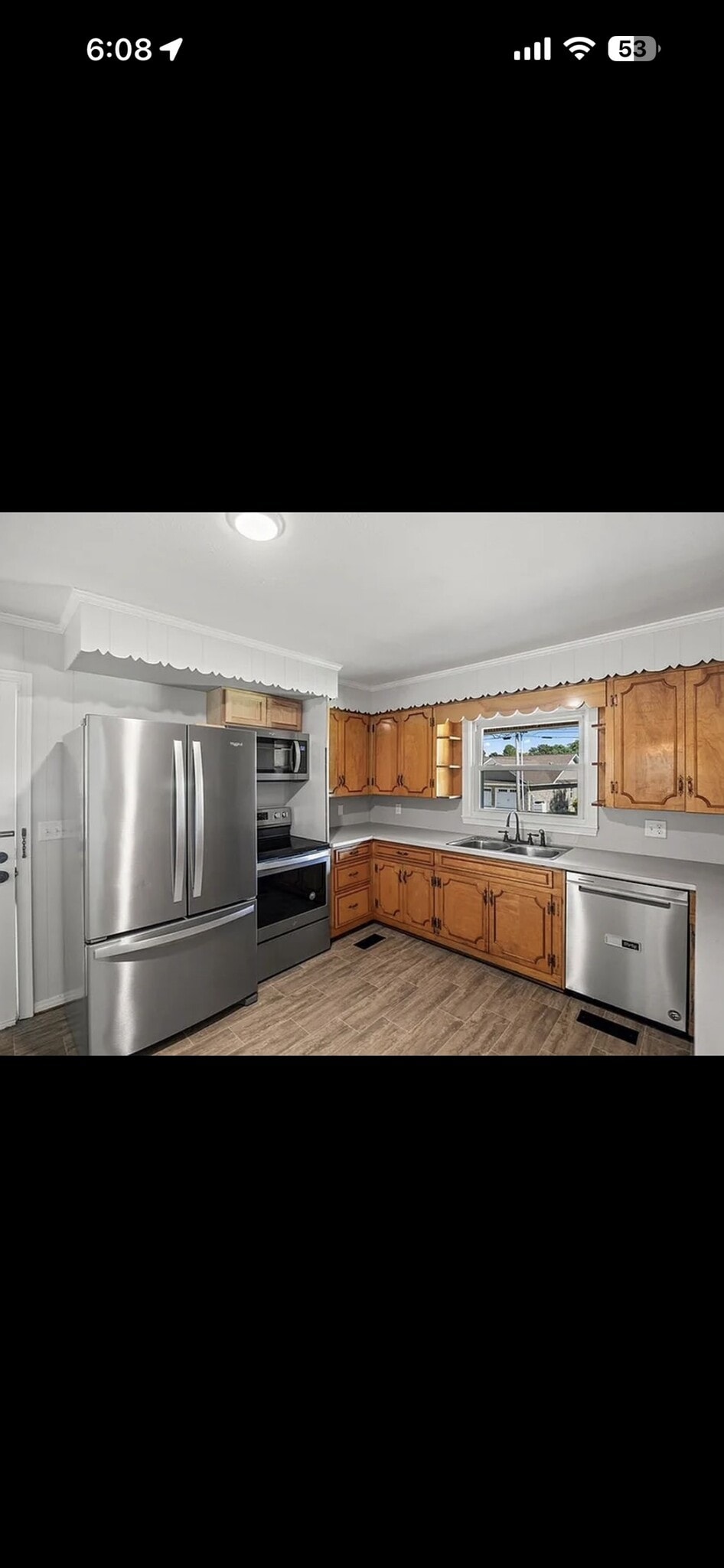 Building Photo - 889 Shady Ln