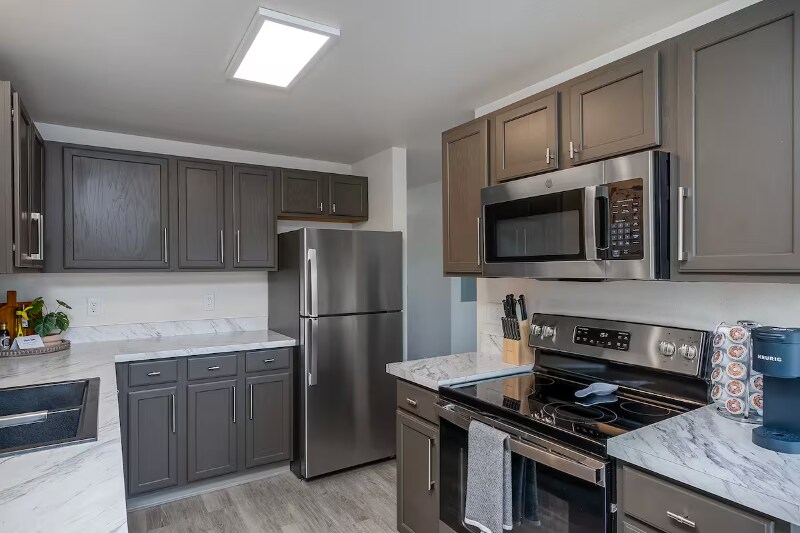 Building Photo - 1430 3rd Ave E