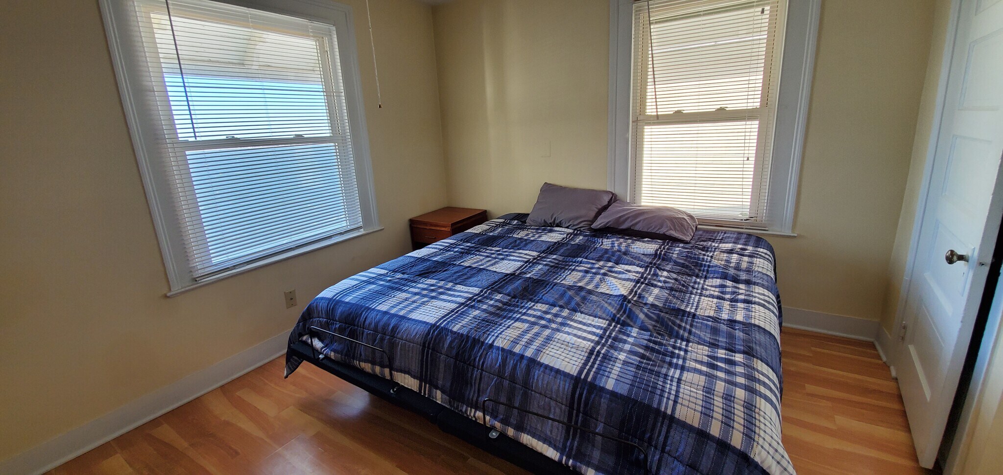 Building Photo - 92 Townsend Ave