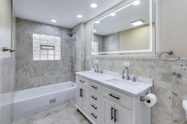 Building Photo - 2019 Georgetown Ln