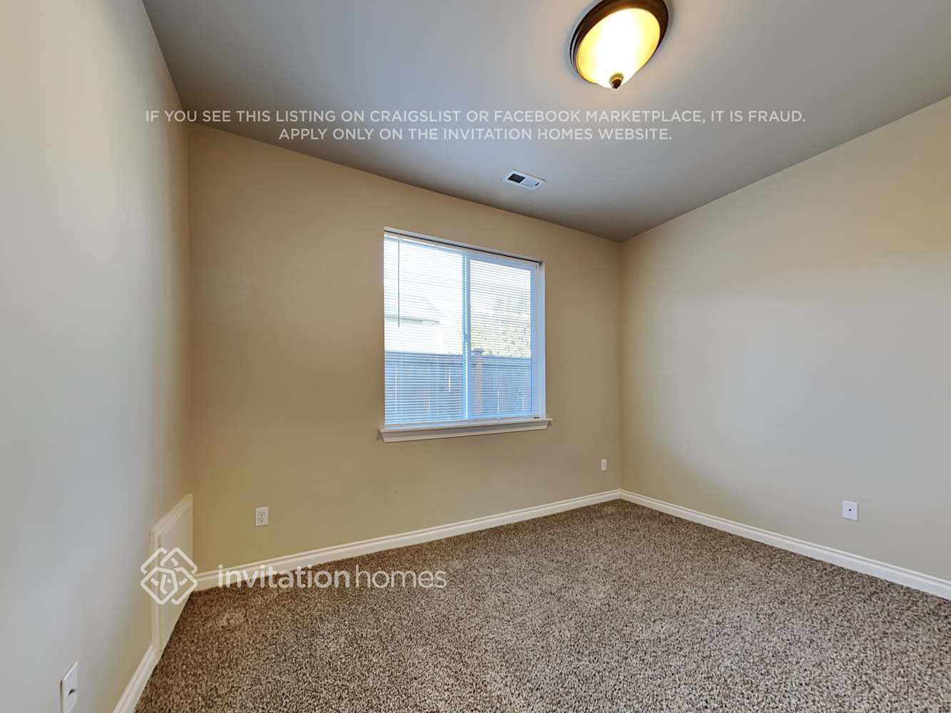 Building Photo - 706 182nd St E