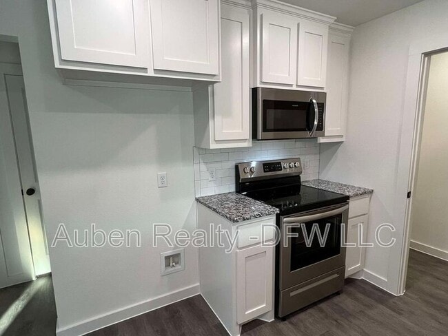 Building Photo - 2526 S Fannin Ave