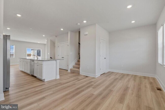 Building Photo - 1830 Parham Wy