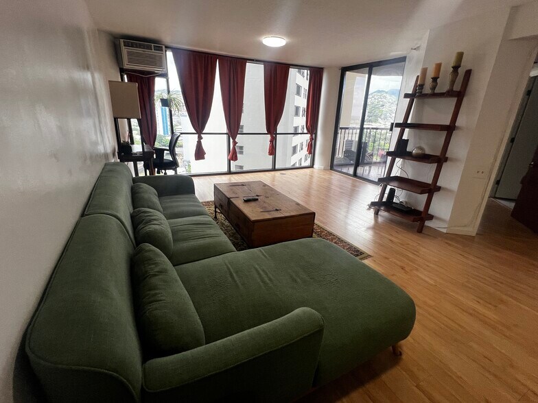 Building Photo - 60 N Beretania St