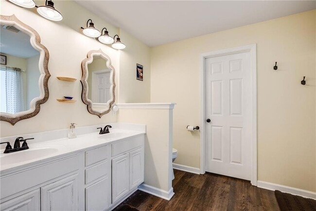 Building Photo - 20110 Tammany Ave