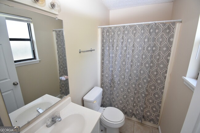 Building Photo - 556 Chateau Cir