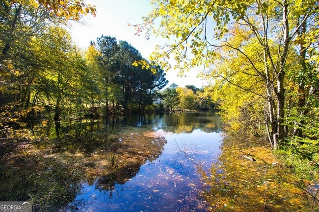 Building Photo - 413 Vista Way