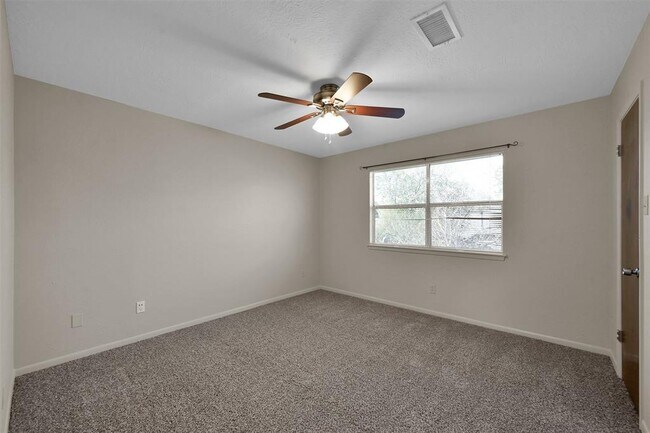 Building Photo - 1603 Hazelwood St