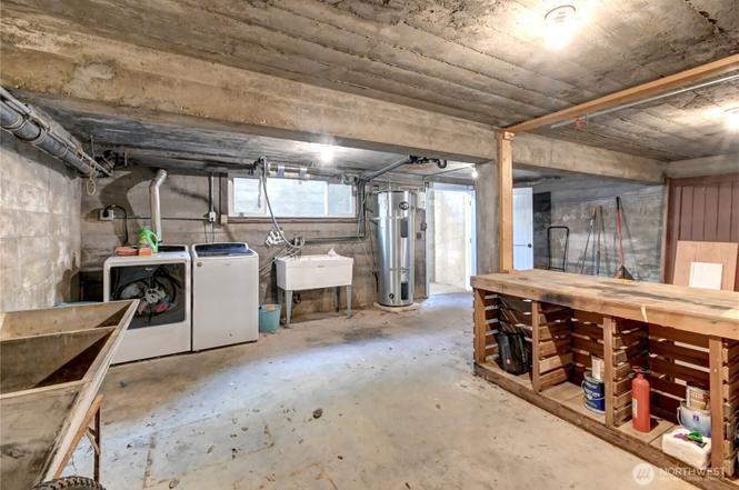 Building Photo - 115 S Kelsey St