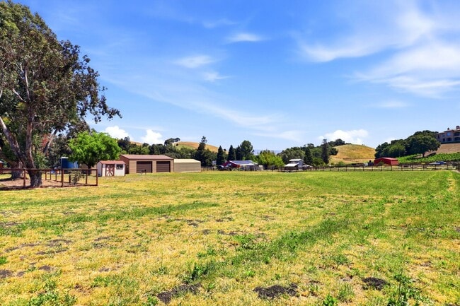 Building Photo - $5595 - Ranch-style home with acreage in West Gilroy's quiet countryside