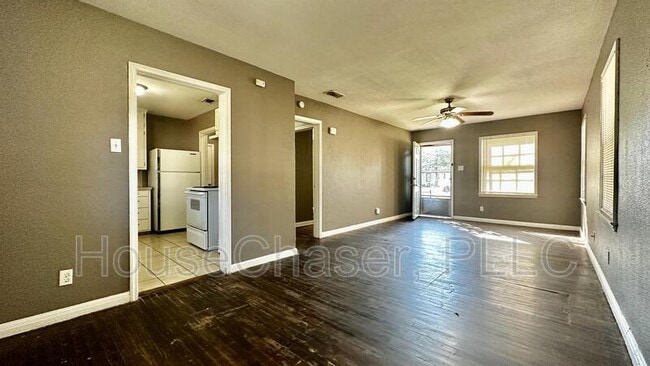 Building Photo - 3414 27th St