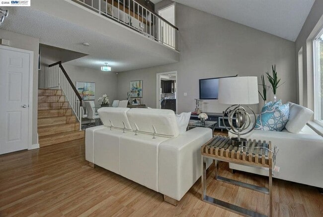 Building Photo - $4190 / 3BR GORGEOUS ARDENWOOD HOME IN NORTH FREMONT