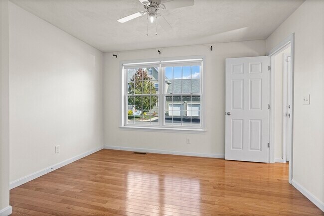 Building Photo - 4 Boxwood Dr