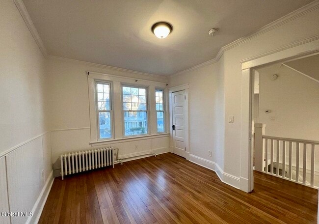 Building Photo - 14 Woodlawn Ave