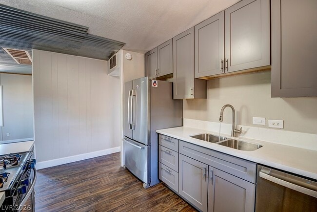 Building Photo - 18 Magnesium St