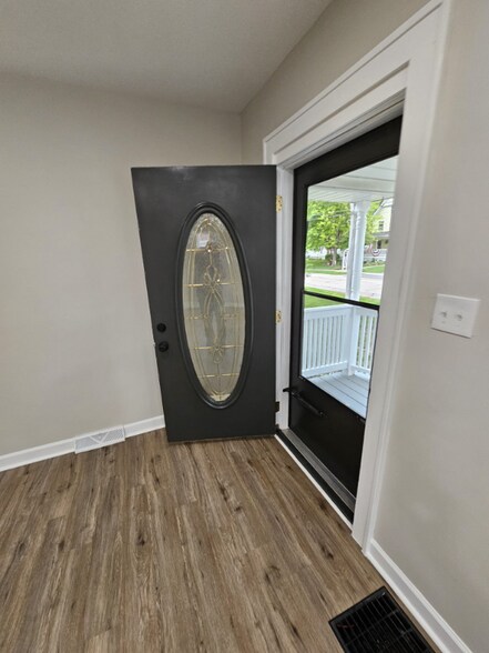 Building Photo - 15316 S Corbin St