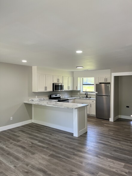 Building Photo - 971 Shannon Dr